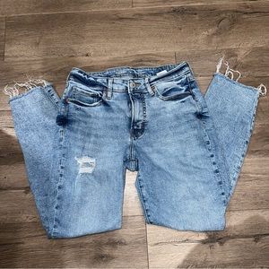 Old Navy Size 6 OG Straight Womens Distressed Jeans